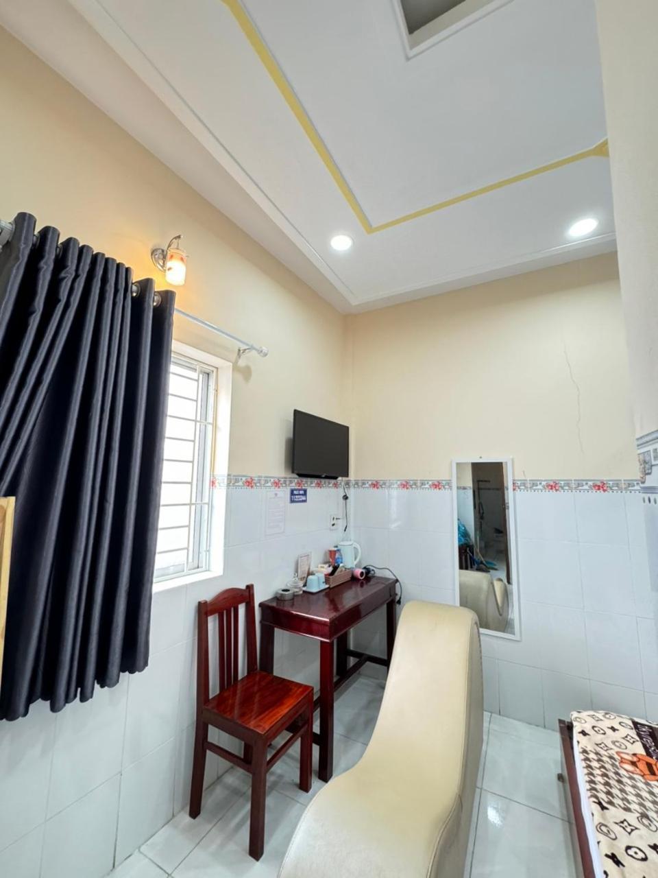 Nha Nghi Thanh Xuan- Co Cho Thue Xe May Va Xuat Hoa Don Ap Dong An Exterior foto