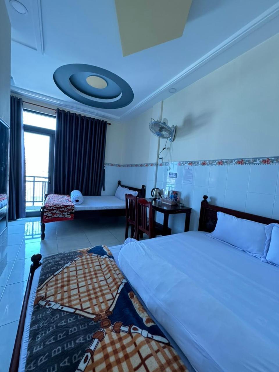 Nha Nghi Thanh Xuan- Co Cho Thue Xe May Va Xuat Hoa Don Ap Dong An Exterior foto